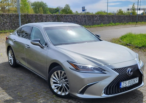 Lexus ES cena 169000 przebieg: 117000, rok produkcji 2019 z Szczecin małe 22